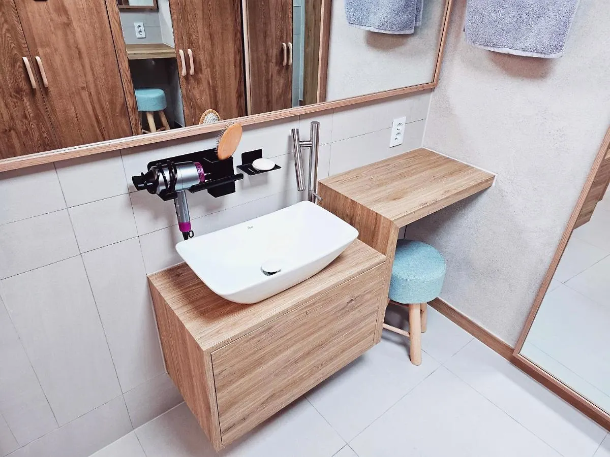 Close To Gangnam, Coex, Asan Medical Centar & Luxury Apartment Near Lotte World, Free Korean Ramen Seoul