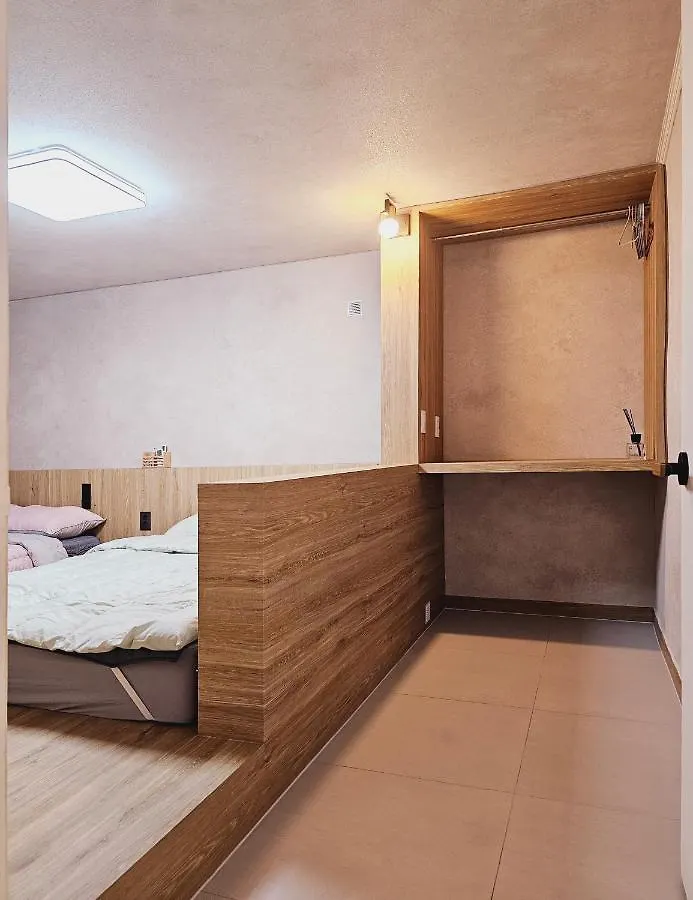 Close To Gangnam, Coex, Asan Medical Centar & Luxury Apartment Near Lotte World, Free Korean Ramen Seoul South Korea