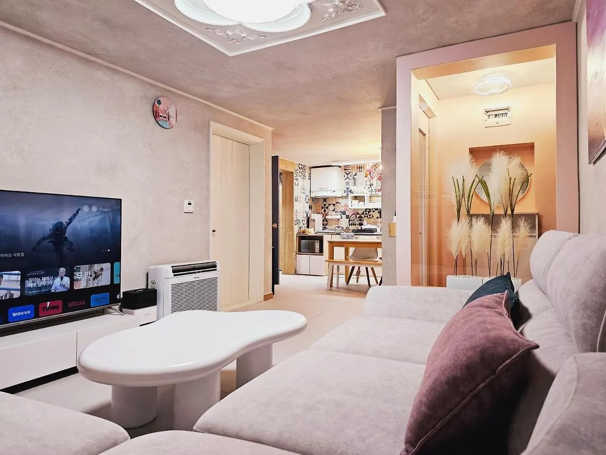 Close To Gangnam, Coex, Asan Medical Centar & Luxury Apartment Near Lotte World, Free Korean Ramen Seoul 0*,  South Korea